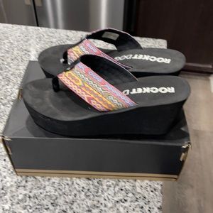 Rocket dog wedge women’s size 8